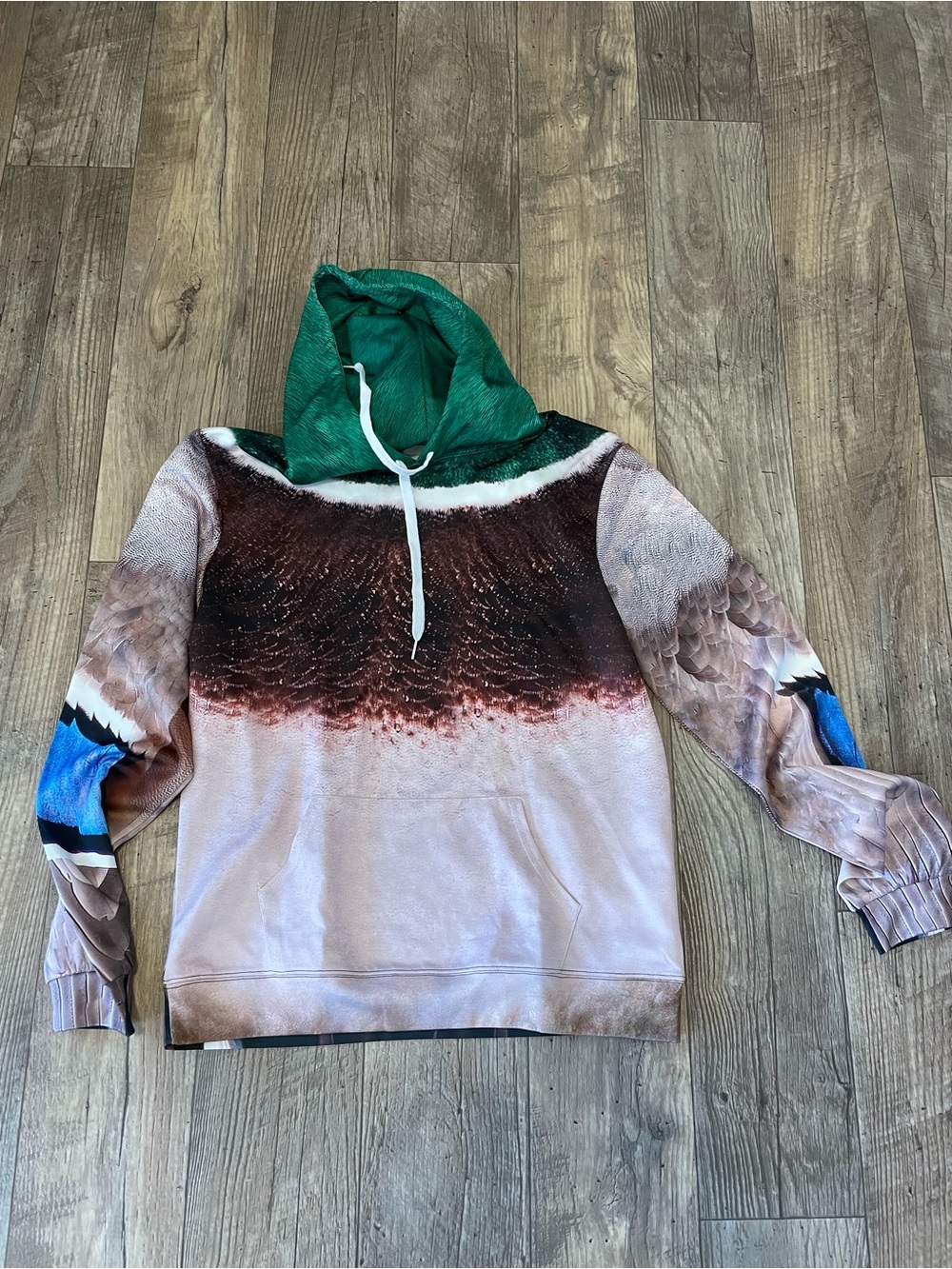 Green Hooded Pullover Sweatshirt with Feather Print